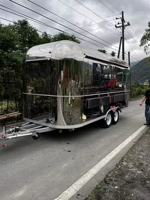 Transformar un B&B junto a la montaña en un destino de glamping de lujo